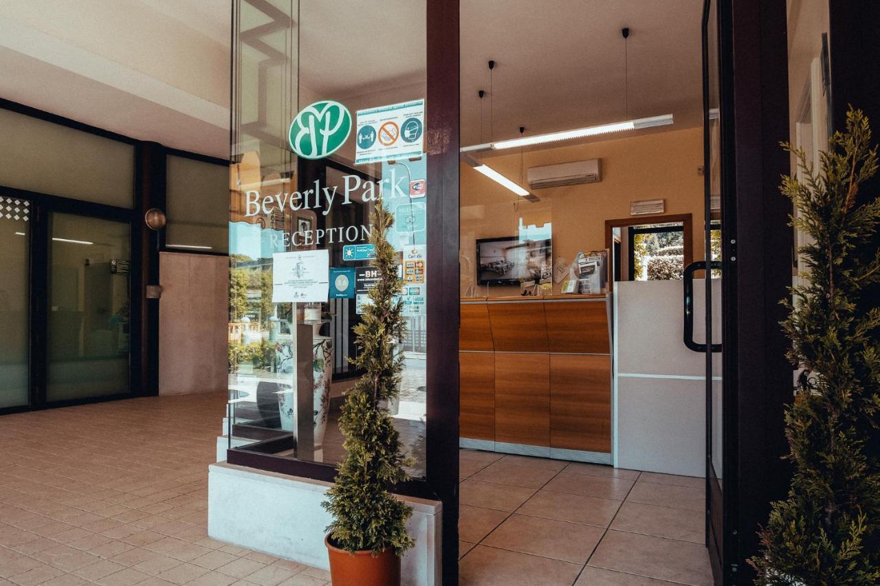 تيرّينْيا Beverly Park Residence المظهر الخارجي الصورة